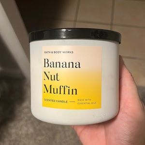 Banana Nut Muffin candle
